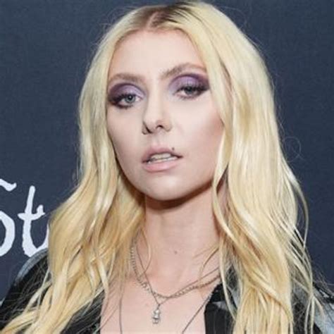 taylor momsen butt|‘Gossip Girl’s’ Taylor Momsen Goes Topless On Red Carpet,。